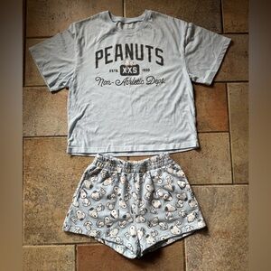 Peanuts Snoopy Non-Athletic Dept Baby Blue Shorts and T- Shirt Pajama Set Size S